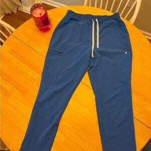 Figs Blue Sweatpants with Drawstring Waist and Relaxed Fit